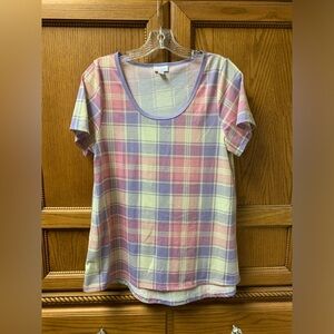 LuLaRoe Women’s Round neck Pink Purple Crème Plaid Short Sleeve Size Medium